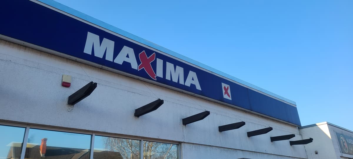 Maxima X